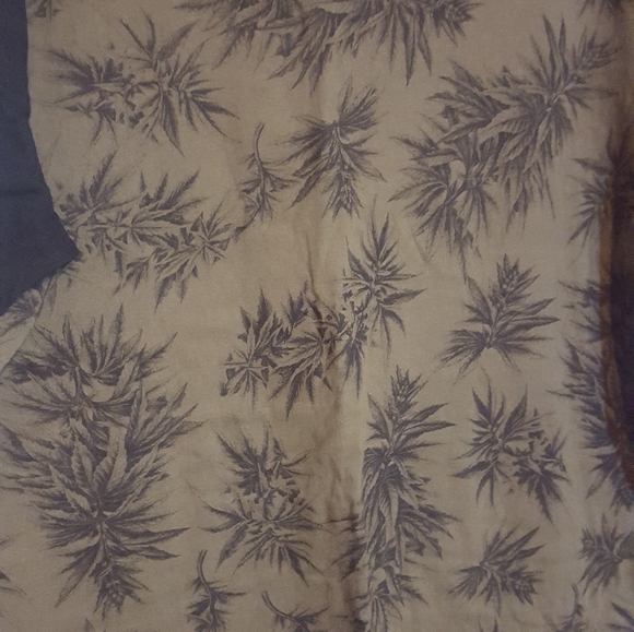 T-shirt - Picture 2 of 4